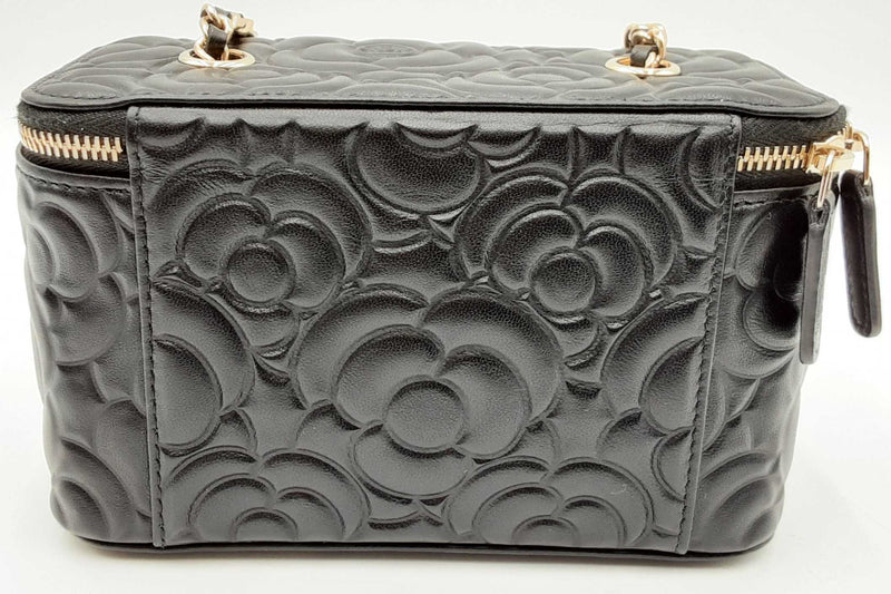 Chanel Camellia Embossed Lambskin Vanity Case With Chain Eb1024orxzdu