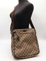 Gucci Flat Messenger Bag In Beige & Ebony Gg Supreme Coated Canvas Fw0826oxzdu