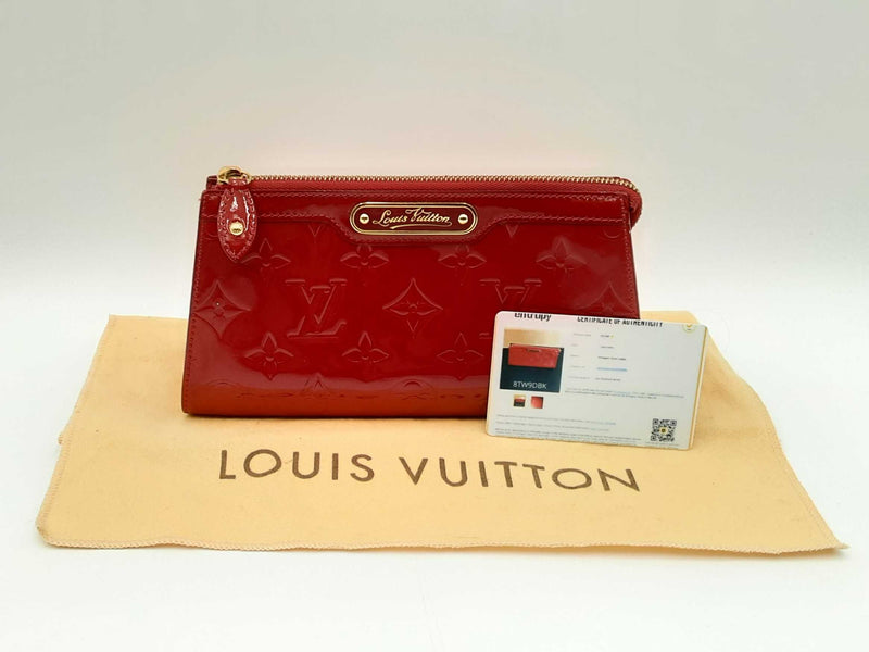 Louis Vuitton Vernis Trousse Cosmetic Pouch In Pomme D'amour Fw1224oxzdu