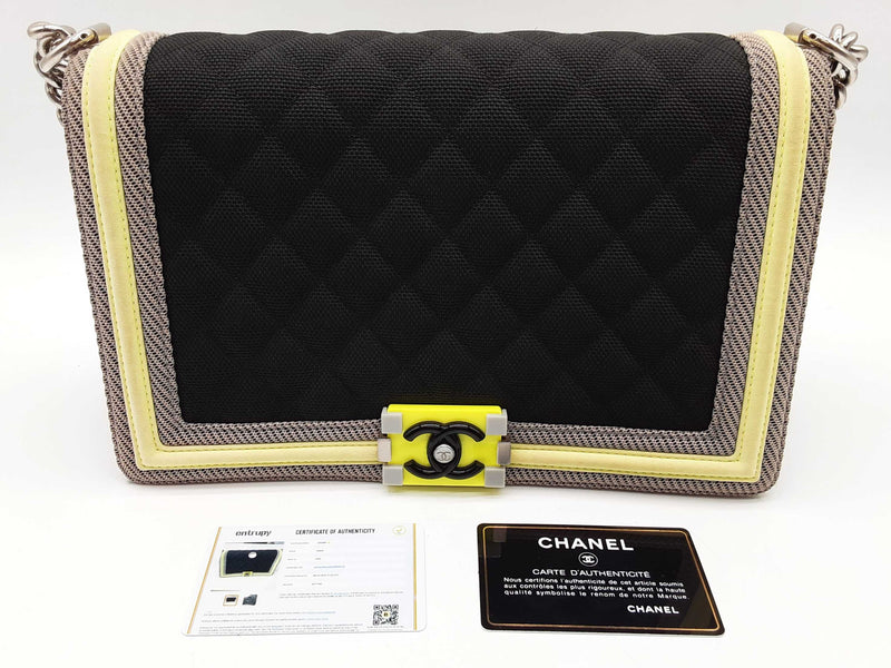 Chanel Fluo Boy Bag Black Neon Yellow Quilted Canvas Shoulder Bag Do0525oxzxde