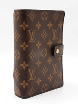 Louis Vuitton Medium Ring Agenda Cover In Monogram Coated Canvas Fw0326ozxdu