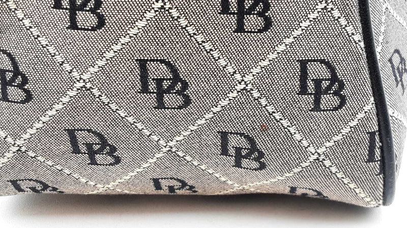 Dooney & Bourke Signature Canvas Shoulder Bag Sd0725lzdu