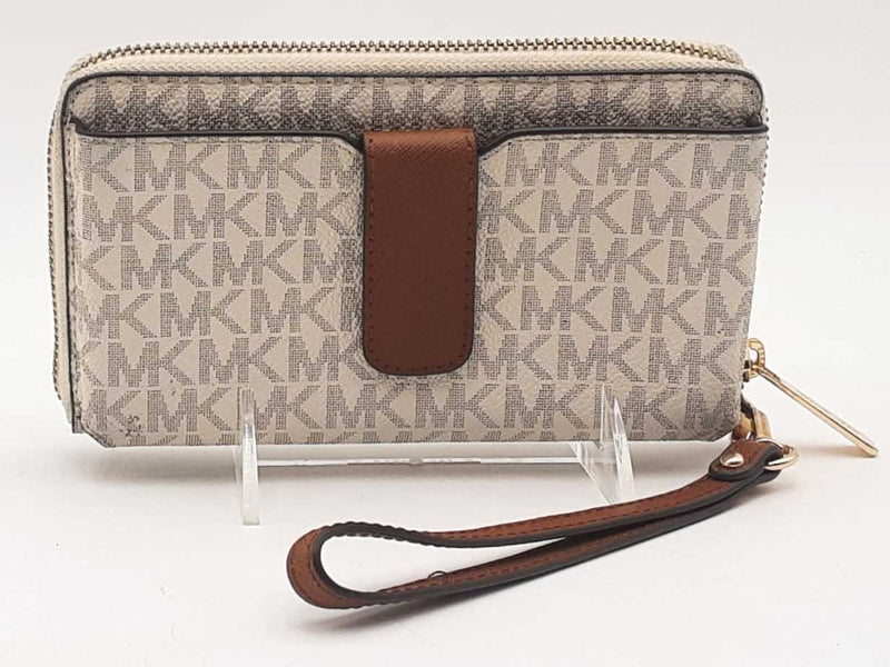Michael Kors Pm1912 White Wristlet Wallet Aa1025oxsa