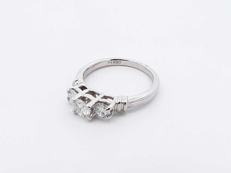 0.80 Cttw Diamond & Platinum Three Stone Ring 6.4 Grams Size 7 Fw0425pzxdu