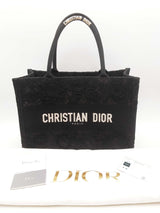 Christian Dior Embroidered D-lace Book Tote Bag Eb0225lsxzsa