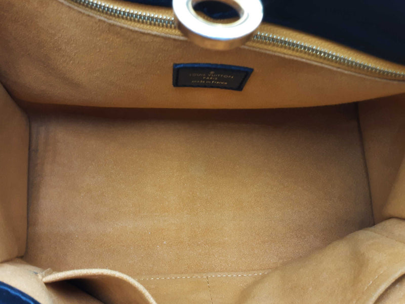 Louis Vuitton Black Calfskin Leather On My Side Mm Tote Bag Sd0825ozcrsa