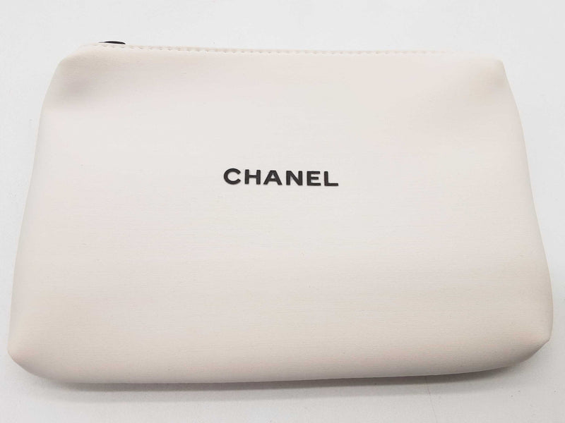 Chanel Vip White Neoprene Cosmetic Pouch Do1124orde