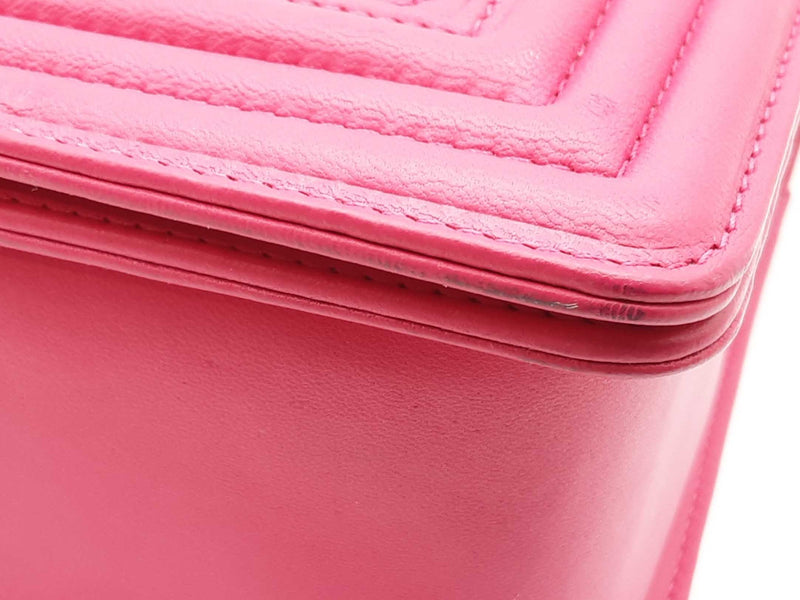 Chanel Boy Bag Hot Pink Quilted Lambskin Leather Shoulder Bag Do0925wxzxde