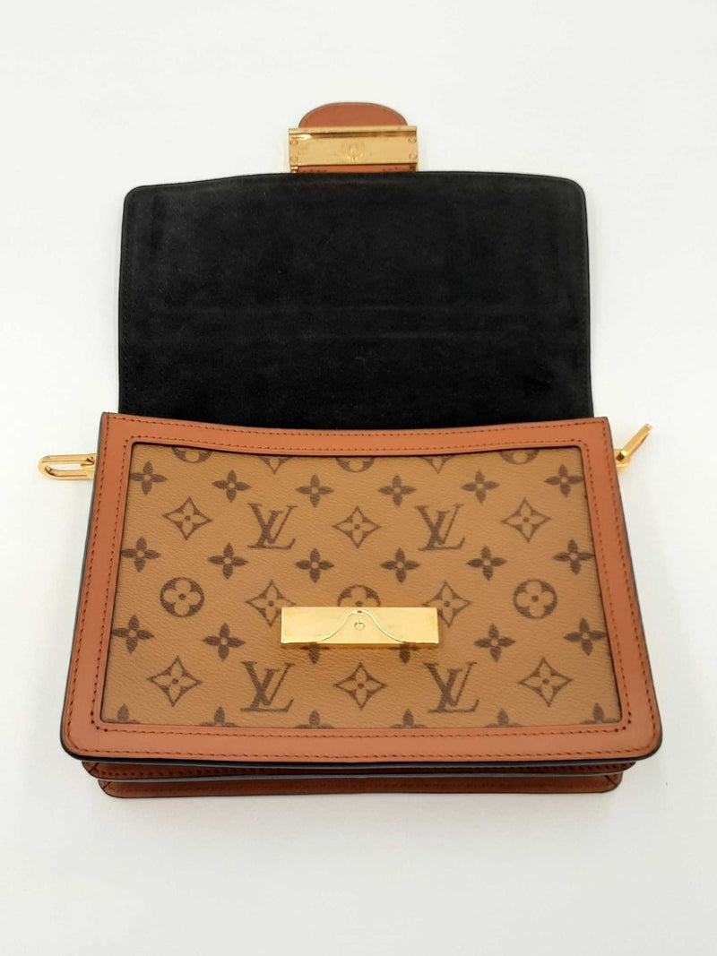 Louis Vuitton Lv Monogram & Reverse Monogram Dauphine Shoulder Bag Fw1124exzdu