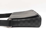 Louis Vuitton District Pm Messenger Bag In Damier Graphite Canvas Fw0526rxzdu