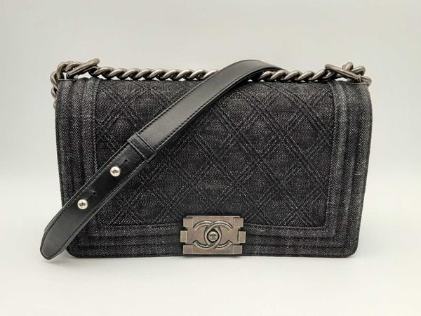 Chanel Medium Boy Bag In Quilted Black Denim Fw1024wxzxsa