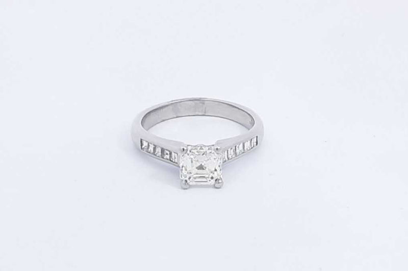 Approx. 1.97ctw Diamond Ring In Platinum 7.2 Grams Size 7.5 Eb1024opxzsa