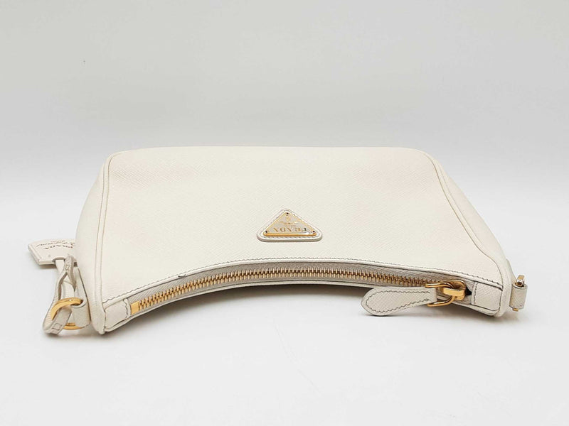 Prada Re-edition 2005 Hadbag In Ivory Saffiano Leather Fw0325szxdu