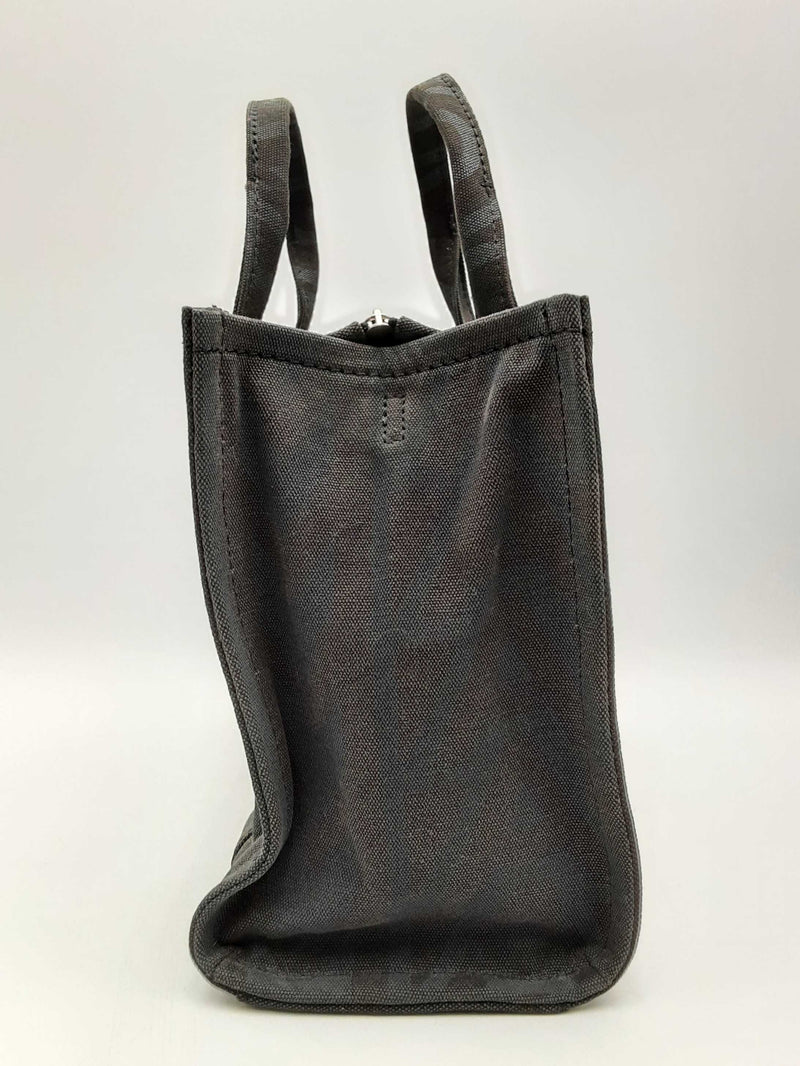 Marc Jacobs The Monogram Medium Black & Gray Canvas Tote Bag Fw1224crsa