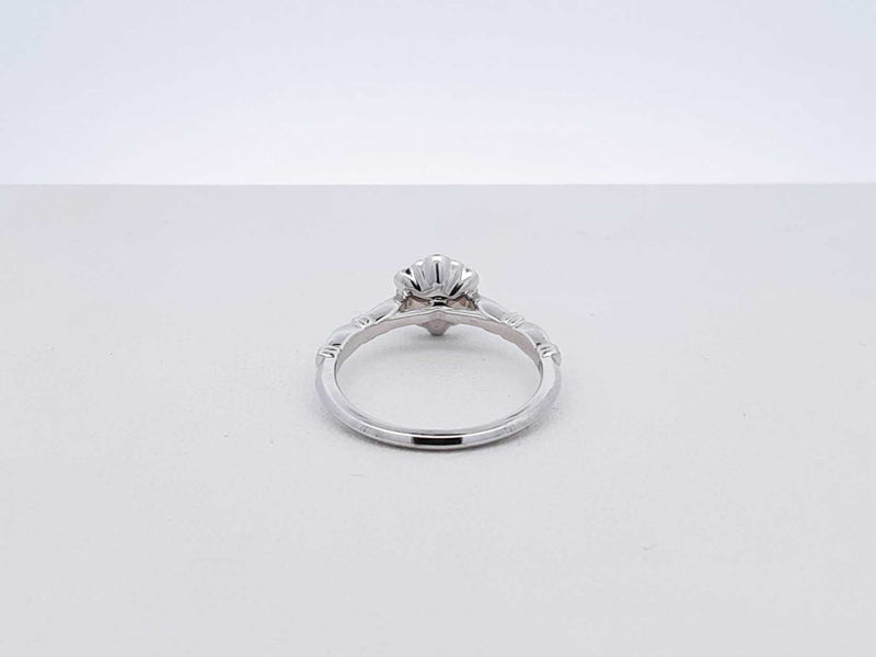 0.55 Cttw Diamond & 95% Platinum Flower Setting Ring 5 Grams Size 7 Fw1124wrxdu