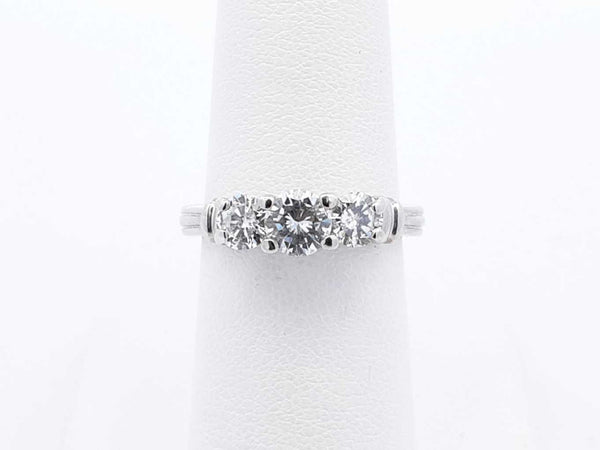 0.80 Cttw Diamond & Platinum Three Stone Ring 6.4 Grams Size 7 Fw0425pzxdu
