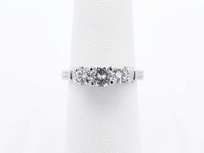 0.80 Cttw Diamond & Platinum Three Stone Ring 6.4 Grams Size 7 Fw0425pzxdu
