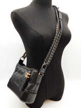 Chanel Gabrielle Quilted Black Aged Leather Crossbody Hobo Bag Do1025lrxzde
