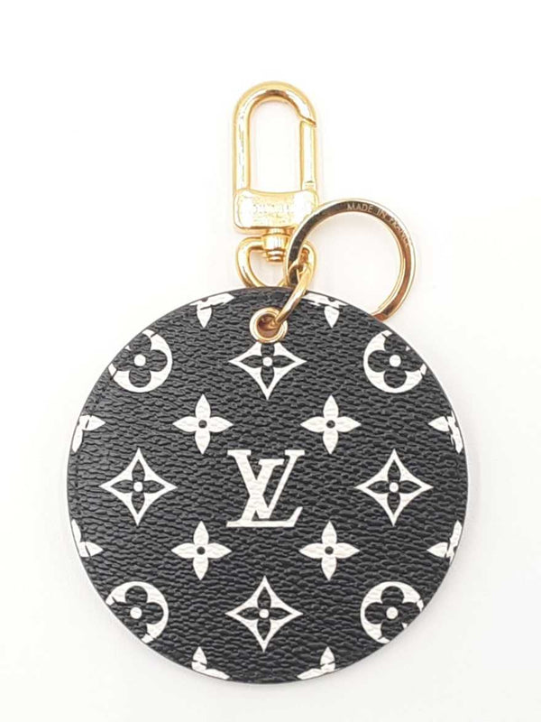 Louis Vuitton Crafty Illustre Key Holder Bag Charm In Coated Canvas Fw0725lszdu