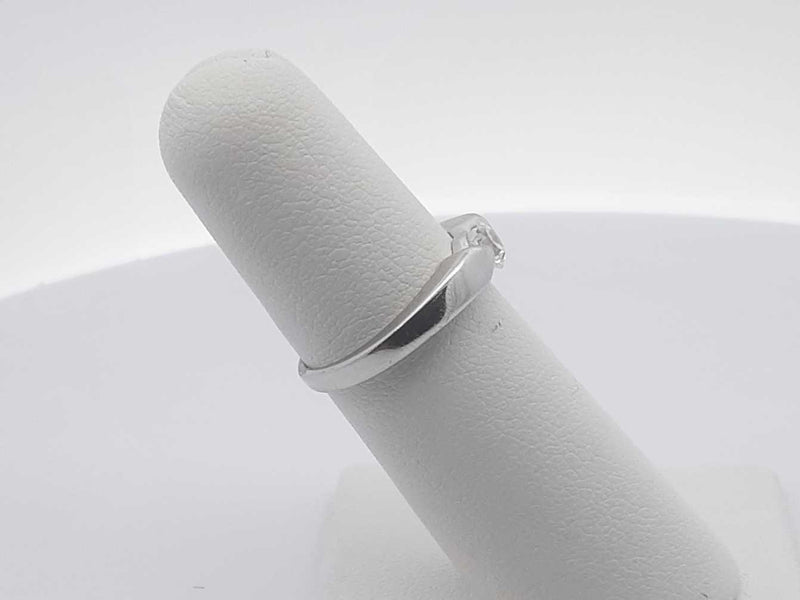 0.20ctw 14k White Gold 2.7 Grams Ring Size 6 Sd0725lpzsa