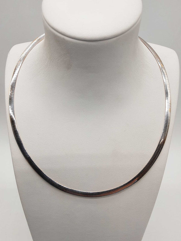 10k Two-tone Yellow White Gold 12.1g Herringbone Chain 17 In Do0225wxzde