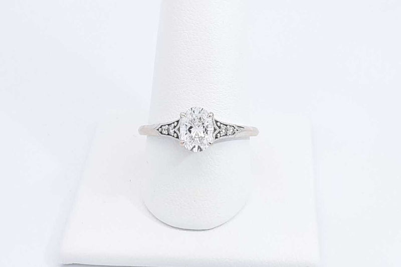 Oval Diamond Ring In 18k White Gold 3 Grams Size 8.75 Eb1224lexzdu