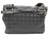Chanel Travel Line Black Cc Logo Nylon Messenger Bag Do825oxzde