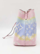 Louis Vuitton Escale Néonoé Mm In Pastel Monogram Giant Canvas Fw0526llzxdu