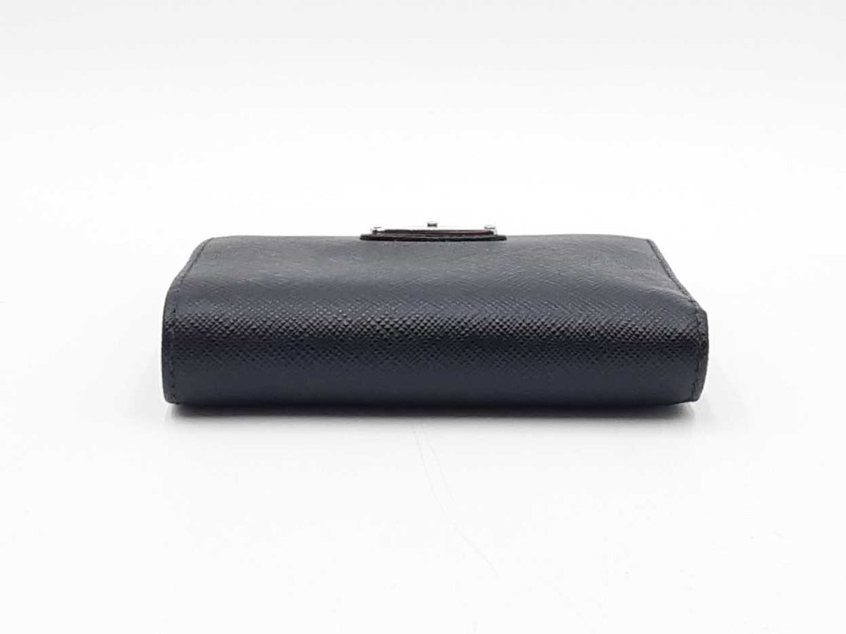 ヘアアクセサリー Prada Black Saffiano leather small wallet Black Small Saffiano Leather Wallet | PRADA