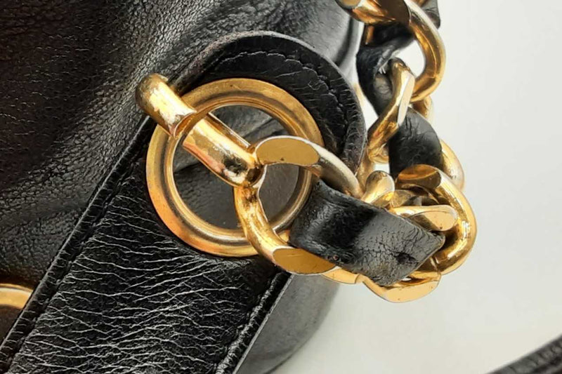 Chanel Black Leather Cc Drawstring Bucket Bag Eb1224rxzsa