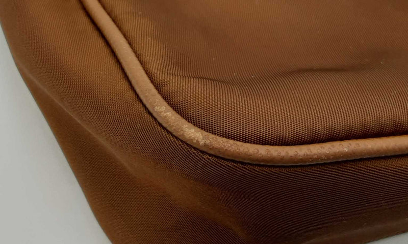 Prada Brown Nylon Re Edition 2005 Shoulder Bag Eb0524prxdu