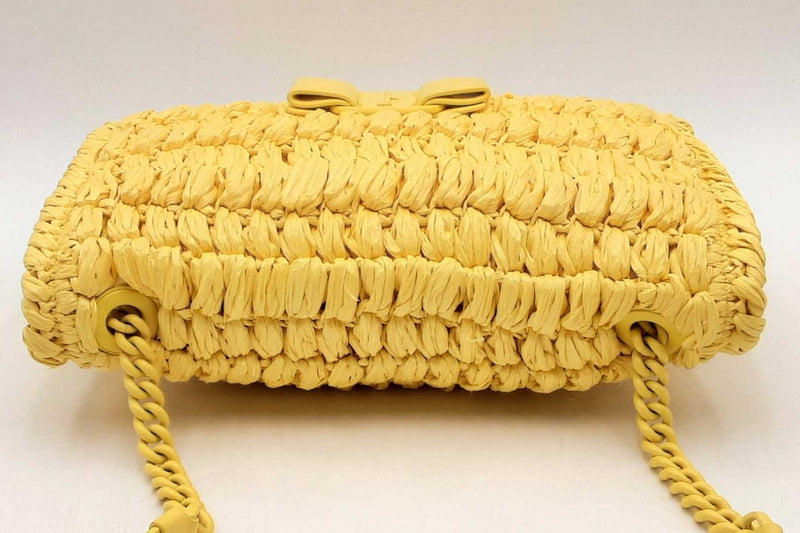 Salvatore Ferragamo Yellow Viva Crochet Shoulder Bag Eb1124lxzsa