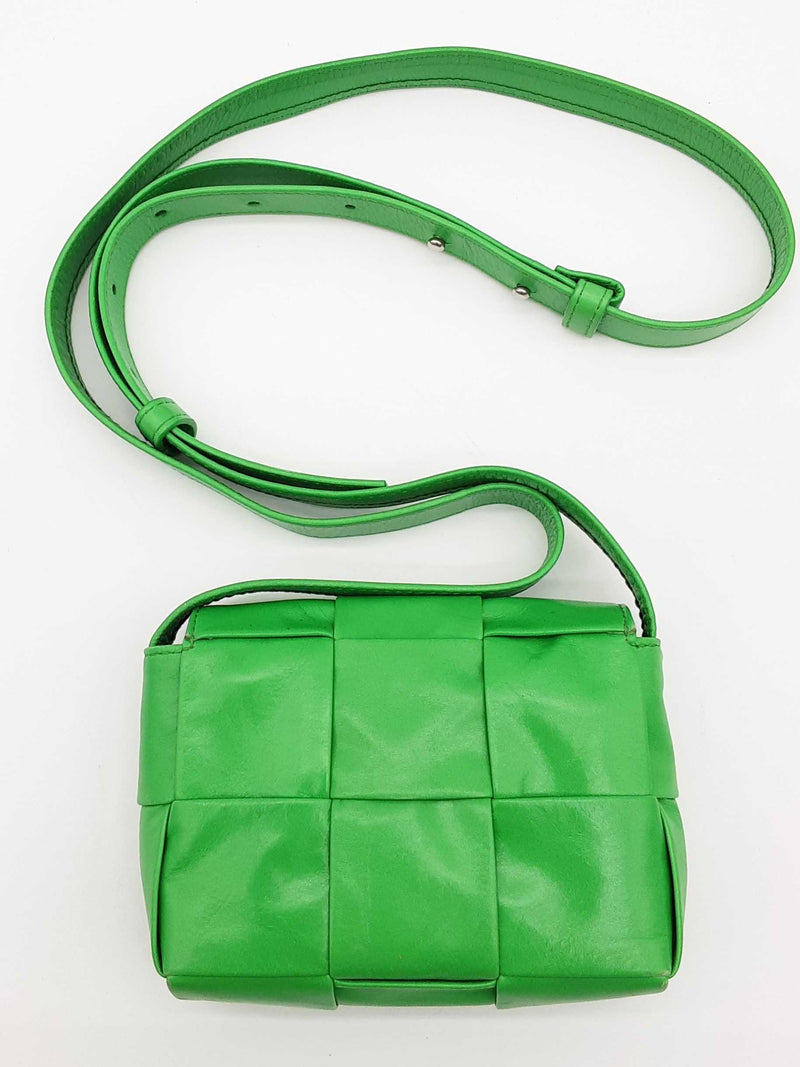 Bottega Veneta Candy Cassette Green Leather Crossbody Bag Do0425pxzde