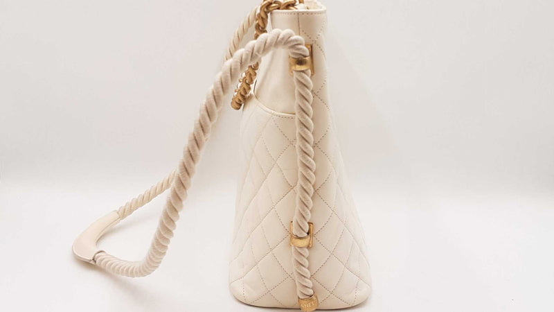 Chanel 2019 En Vogue Rope Hobo Bag White Aa0525olxzdu