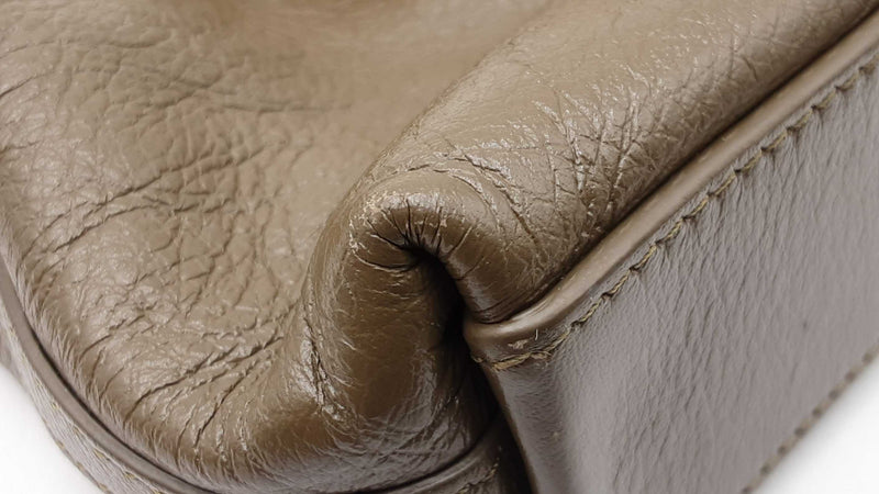 Givenchy Voyou Shoulder Bag In Dark Khaki Tumbled Leather Fw0925pzxdu