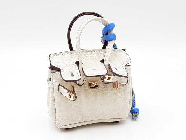 Mini Exquisite Bag Charm In Ivory Fw0825idu