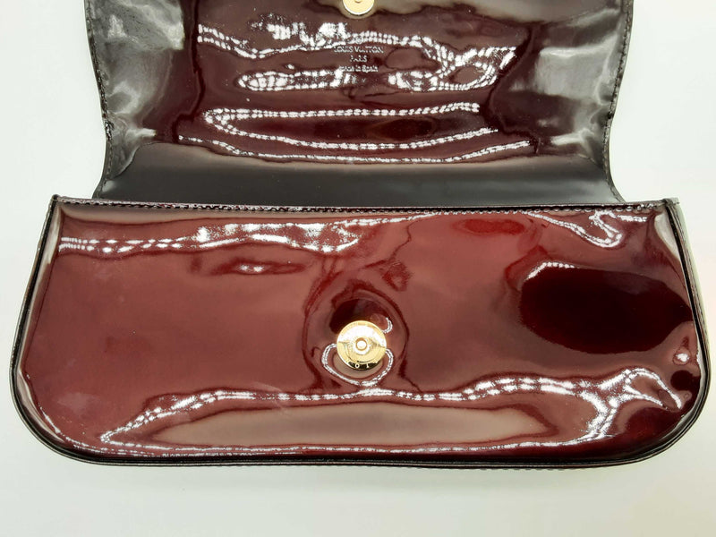 Louis Vuitton Red Amarante Vernis Sobe Patent Leather Clutch Bag Do1124rxzde