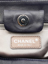 Chanel Pearl Obsession Tote Bag In Black Lambskin Fw0925lezxdu