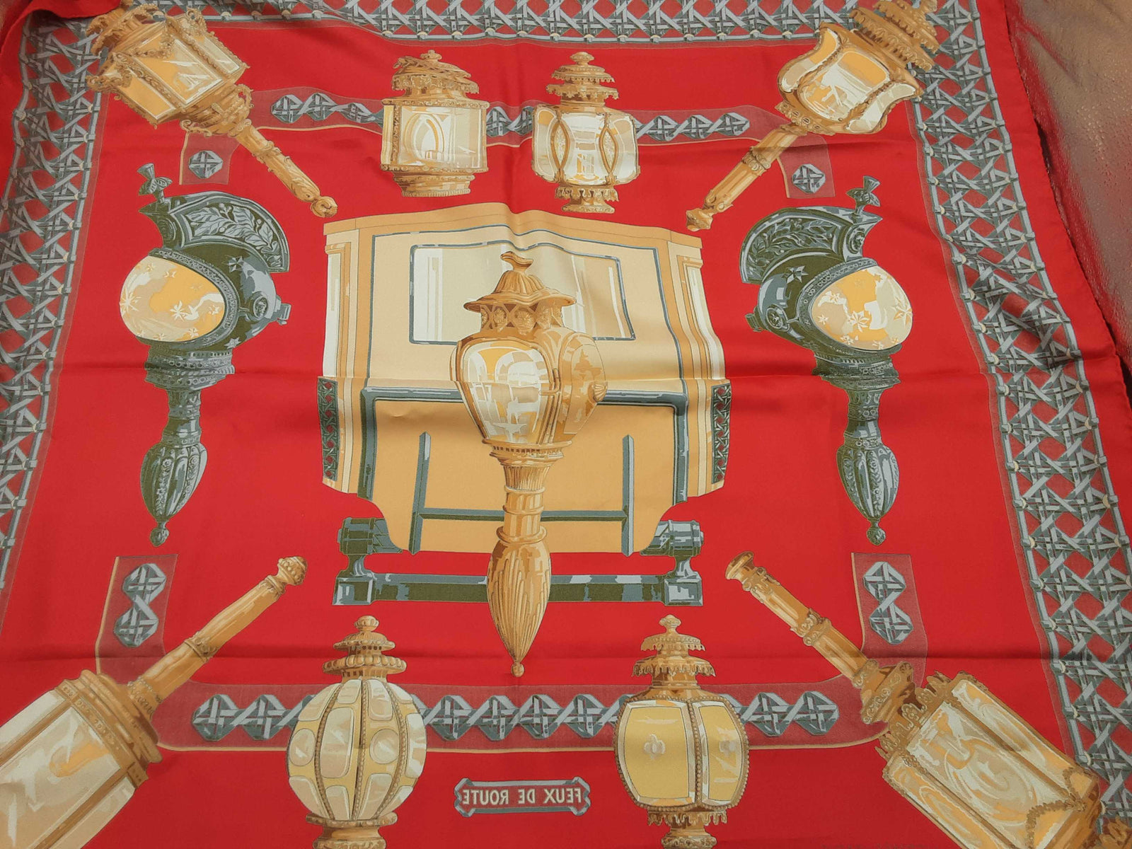 Hermes Feux De Route Carriage Lantern Red Silk Scarf Do0326orxde