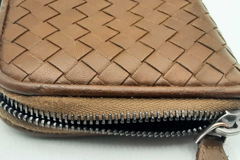 Bottega Veneta Brown Intrecciato Leather Zip Around Wallet Eb1124lxzsa