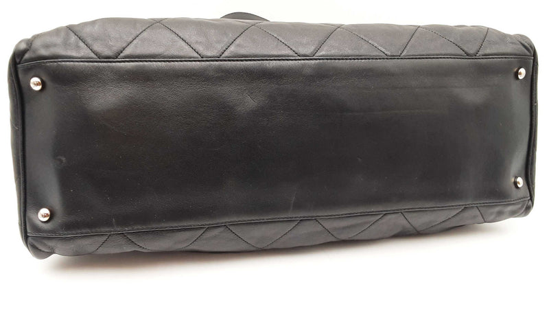 Chanel Mademoiselle Door Latch Tote In Diamond-quilted Black Leather Fw0925rxzdu