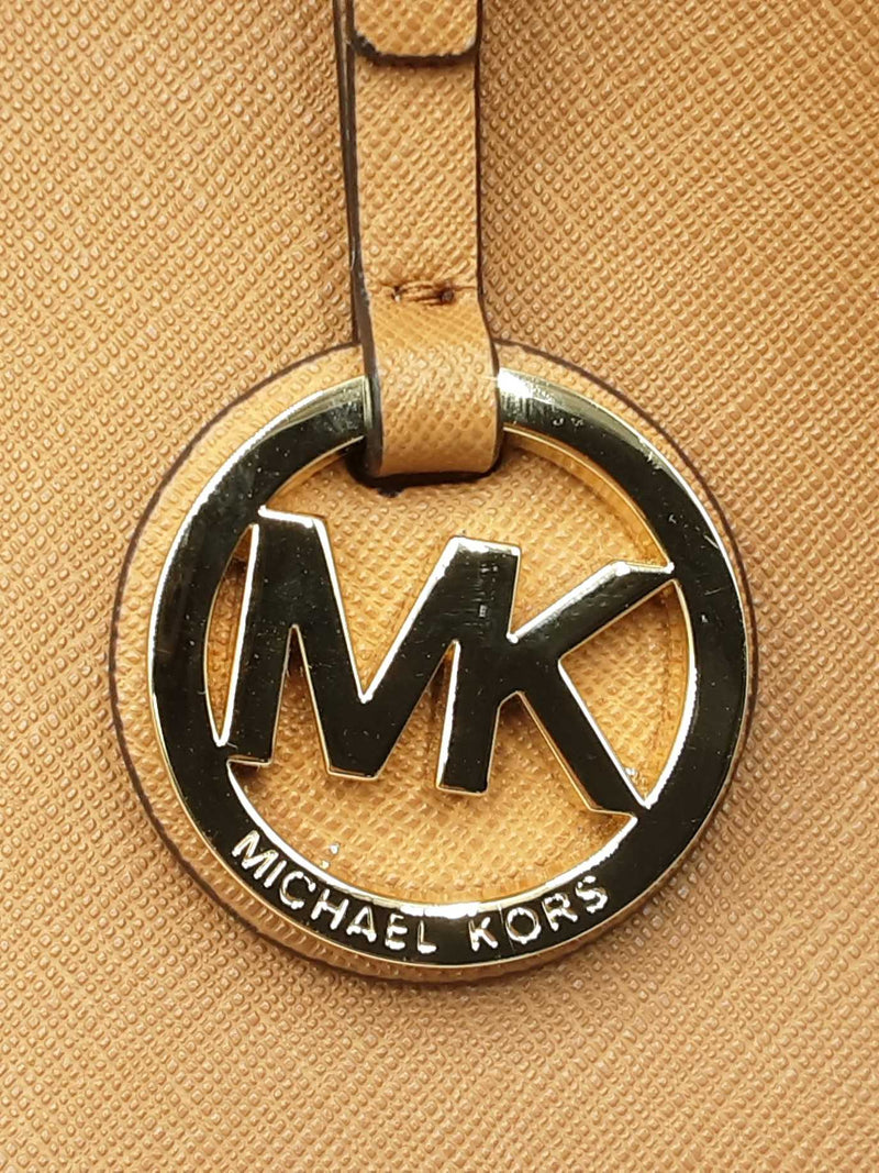 Michael Kors Jet Set Travel Tote In Brown Saffiano Leather Fw1125lrdu