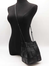 Bottega Veneta Cassette Bucket Bag In Black Maxi-intrecciato Lambskin Leather Fw0726izxdu