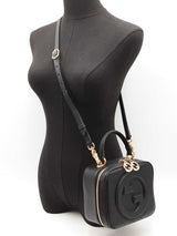 Gucci Blondie Top Handle Bag In Black Grained Leather Fw1025prxdu