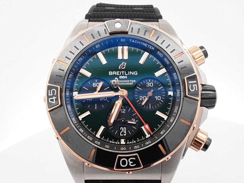 Breitling Super Chronomat B01 44mm Green Dial Automatic Watch Sd0625pzxzsa
