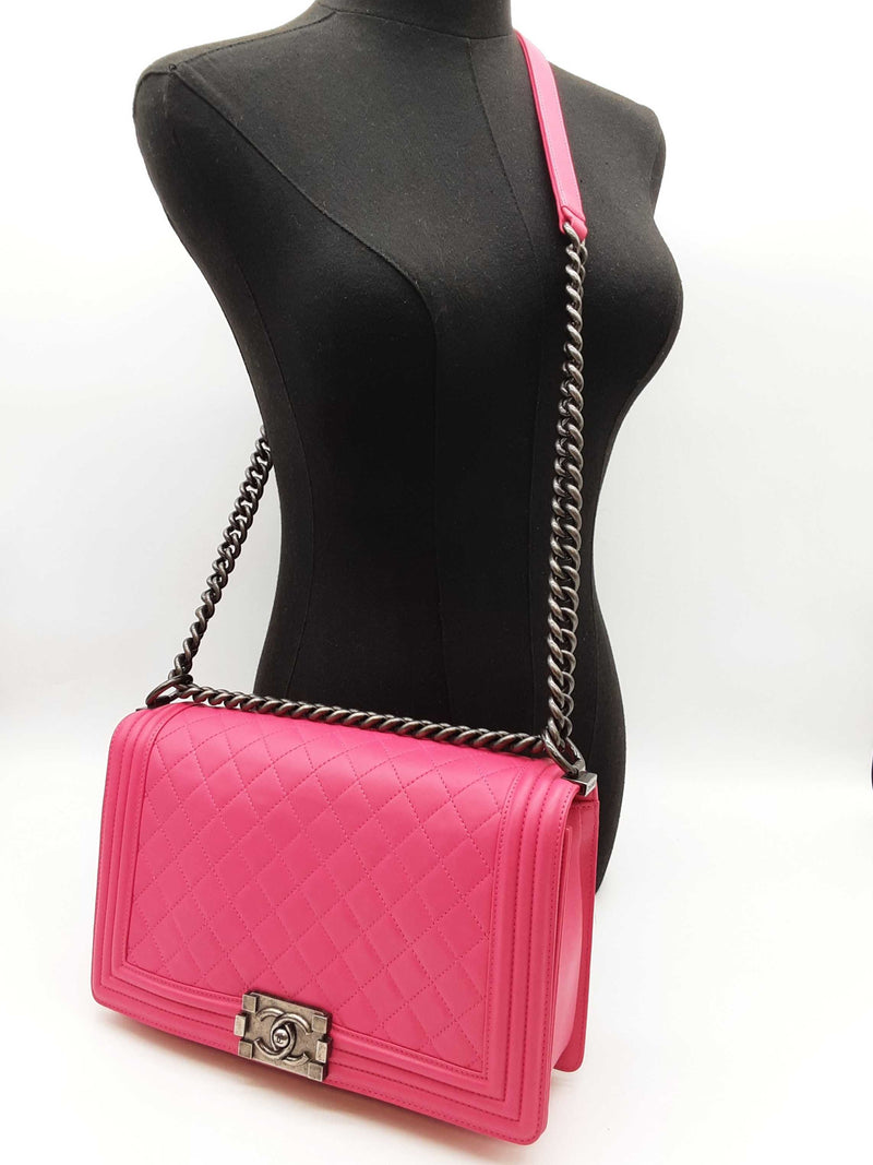 Chanel Boy Bag Hot Pink Quilted Lambskin Leather Shoulder Bag Do0925wxzxde