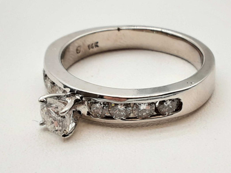 0.80 Ctw Diamonds 14k White Gold 5.2g Ring Size 8 Do0125ixzde