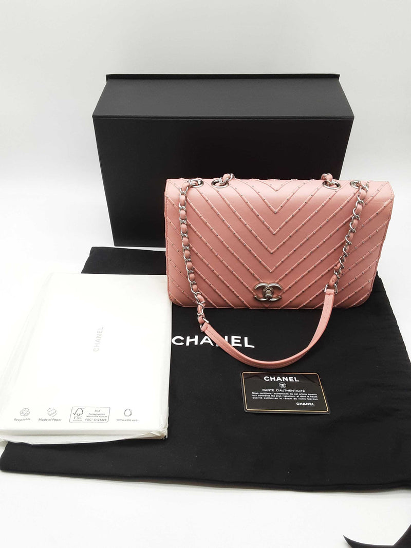 Chanel Flapbag Light Pink Leather Studded Chevron Shoulder Bag Do0924ooxzde