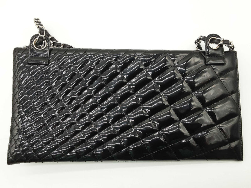 GIVEUCHY 、CHANEL、GUCCI3点 Chanel Red Quilted Goatskin Leather City Rock Flap Bag