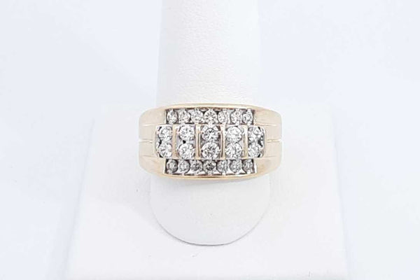 Approx. 1.08ctw Diamond Ring In 10k Yellow Gold 5.7 Grams Size 9 Eb1224wixsa